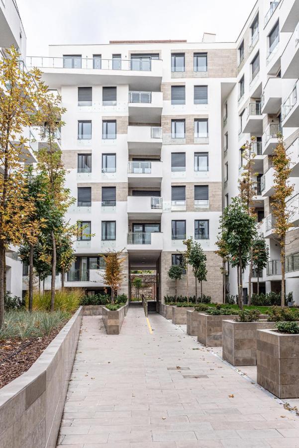 Dob36 Apartment With Free Private Parking And Balcony Будапеща Екстериор снимка